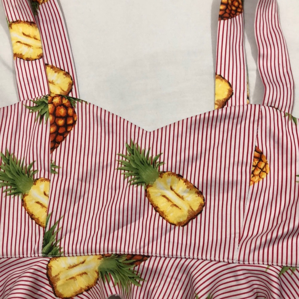 Forever 21 Crop top